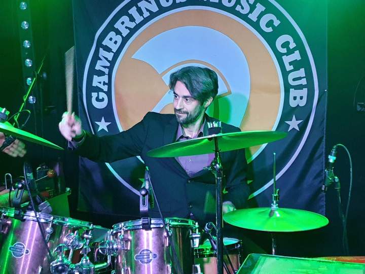 Amusez-vous durant les concerts organisés dans notre café !